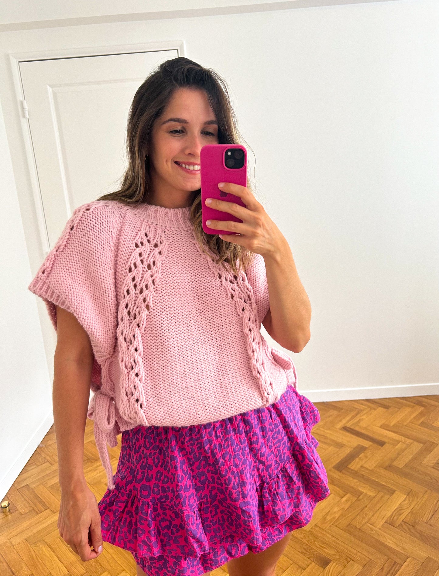 Sleeveless Side Tie Sweater with Pink Bow